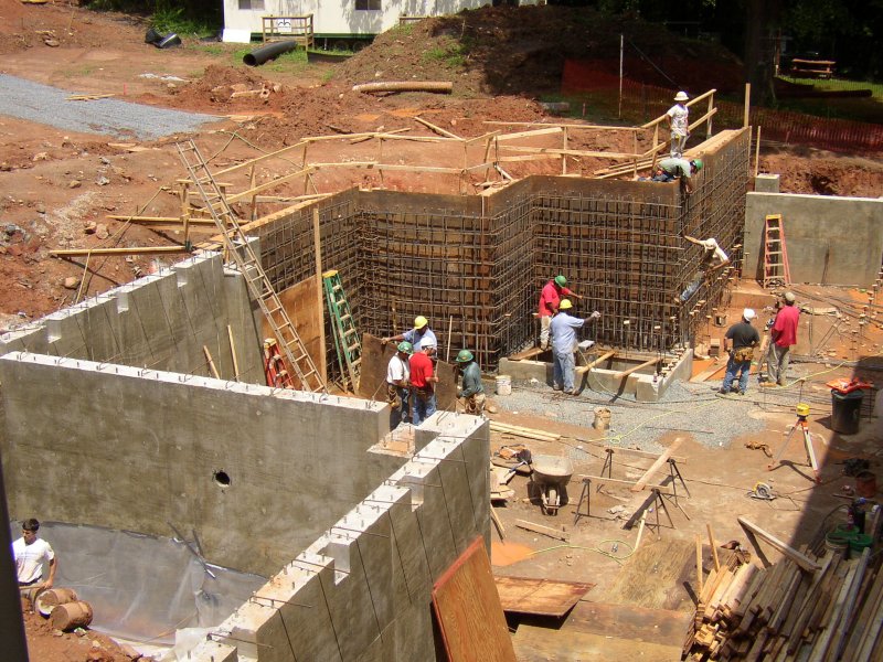 first_floor_foundation_walls_august_11_2003